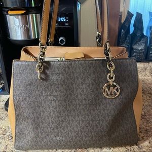 Michael Kors purse